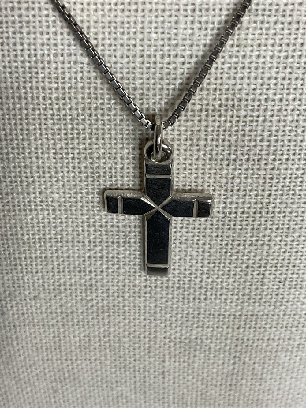 VTG VINTAGE JAMES AVERY STERLING SILVER PLAIN LATIN CROSS & 20 IN CHAIN